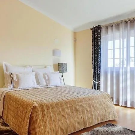 Mikael - Free Wi-fi - Aircon - Private Pool By Bedzy * 알부페이라