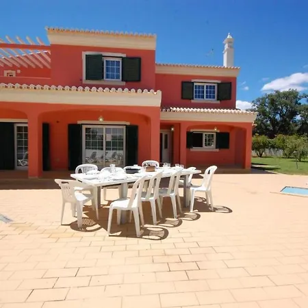 Mikael - Free Wi-fi - Aircon - Private Pool By Bedzy Villa *