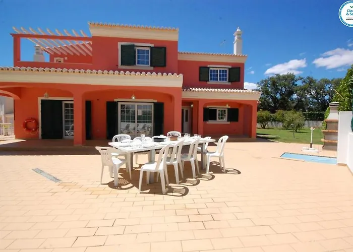 Mikael - Free Wi-fi - Aircon - Private Pool By Bedzy Villa *