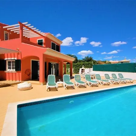 Mikael - Free Wi-fi - Aircon - Private Pool By Bedzy *
